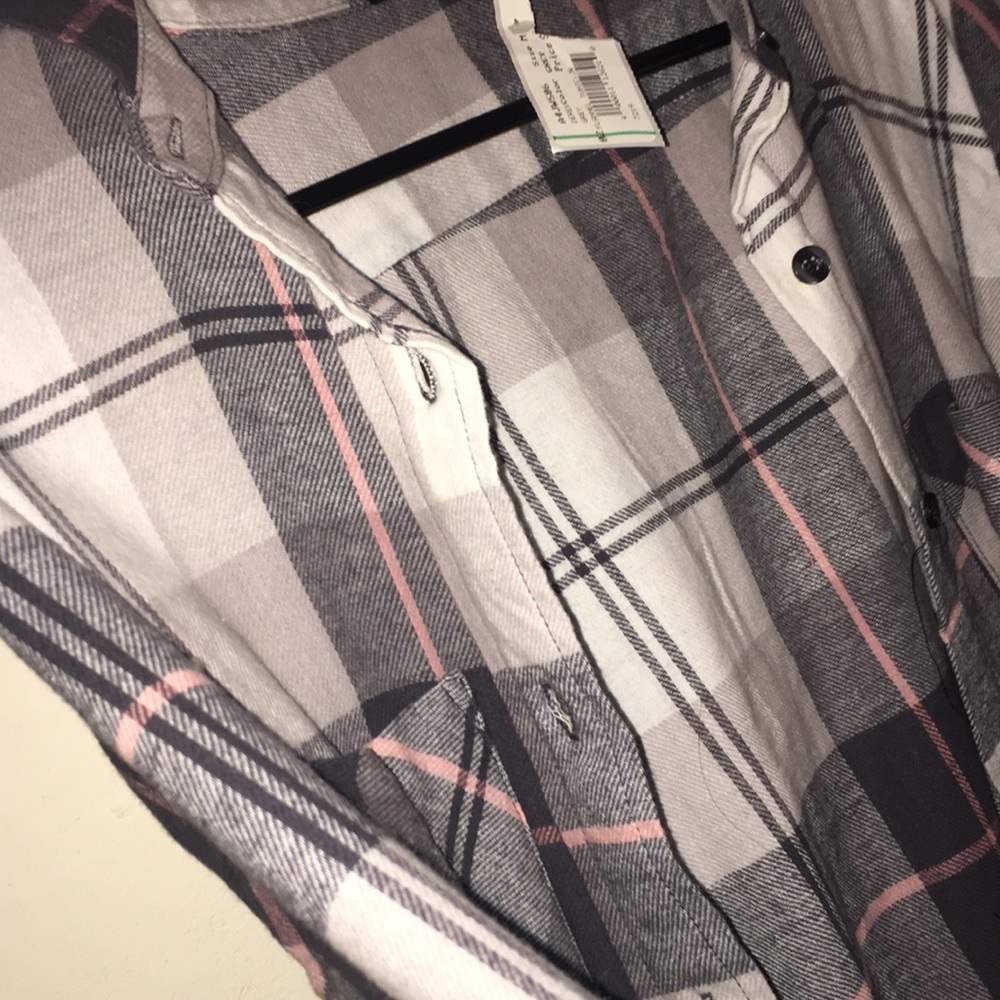 plaid flannel!! - Picture 3 of 3